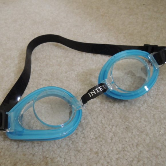 INTEX Swim Goggles Kids 8+ to Adult - Blue - UV Lens Silicon Eye Cups NWOT - Picture 1 of 6